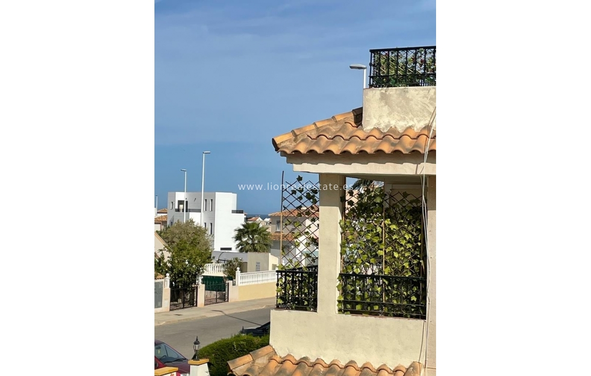 Alquiler a corto plazo - Apartamento / piso - Orihuela Costa - La Zenia