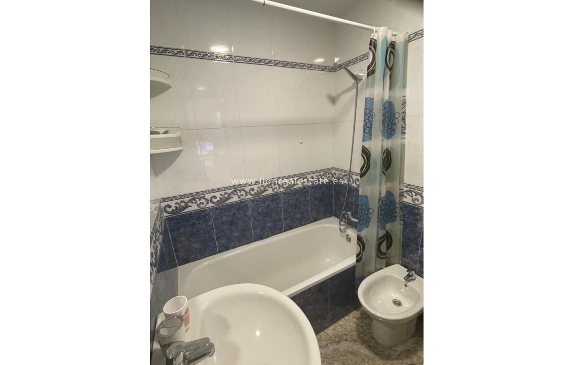 Alquiler a corto plazo - Apartamento / piso - Orihuela Costa - La Zenia