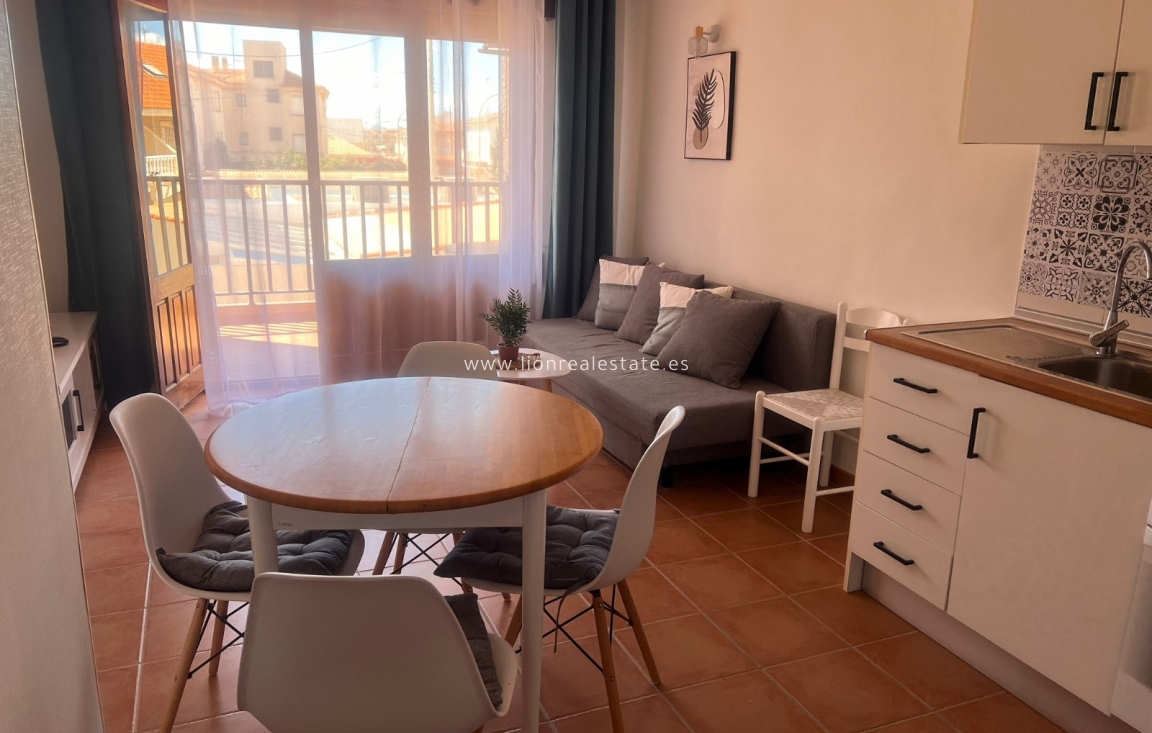 Alquiler a corto plazo - Apartamento / piso - Pilar de la Horadada - Torre de la Horadada