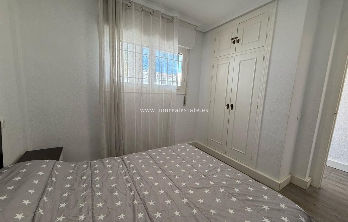 Alquiler a corto plazo - Apartamento / piso - Punta Prima