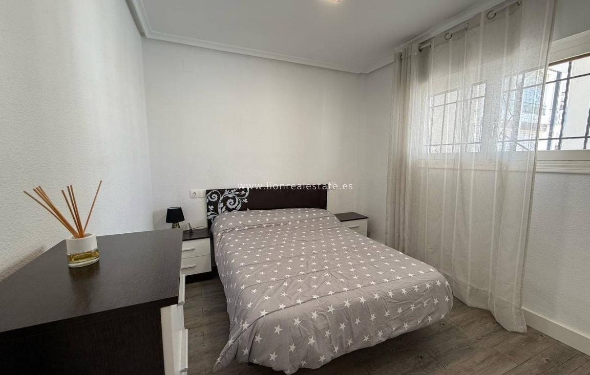 Alquiler a corto plazo - Apartamento / piso - Punta Prima