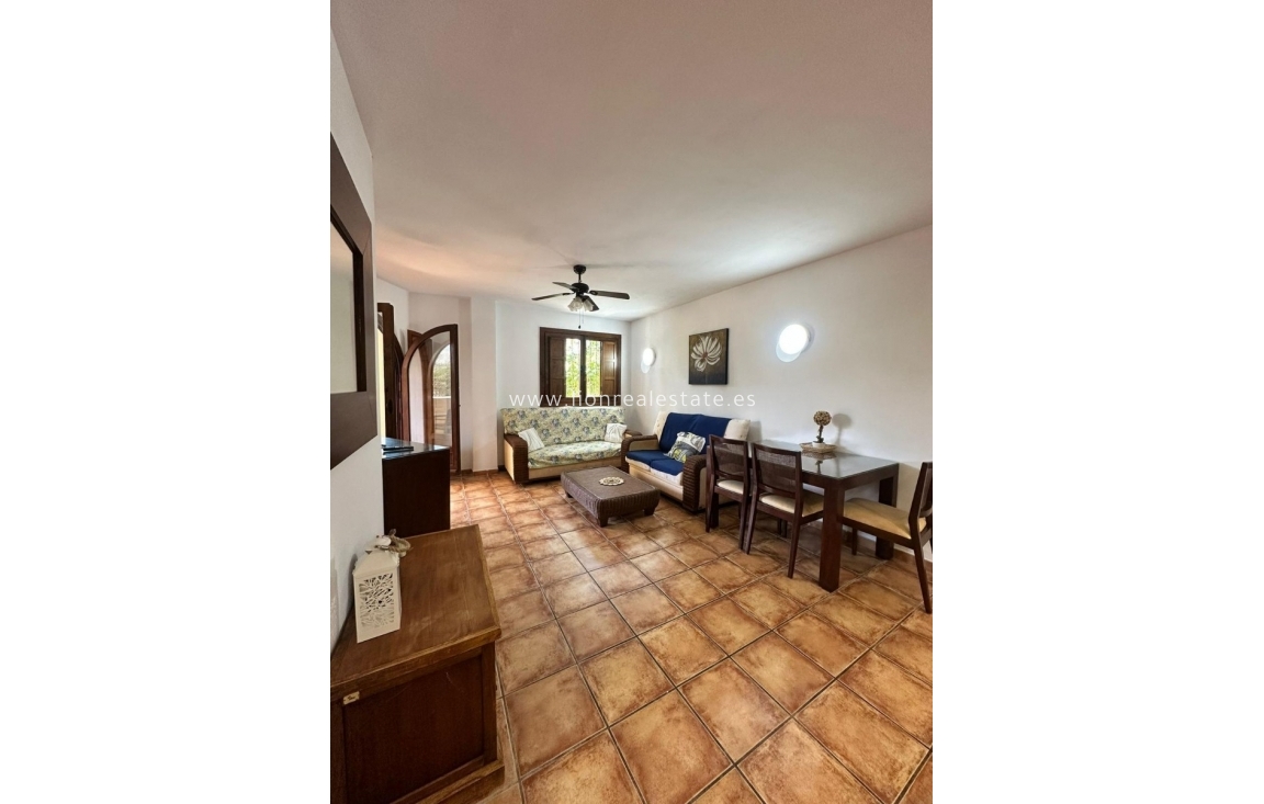 Alquiler a corto plazo - Apartamento / piso - Punta Prima