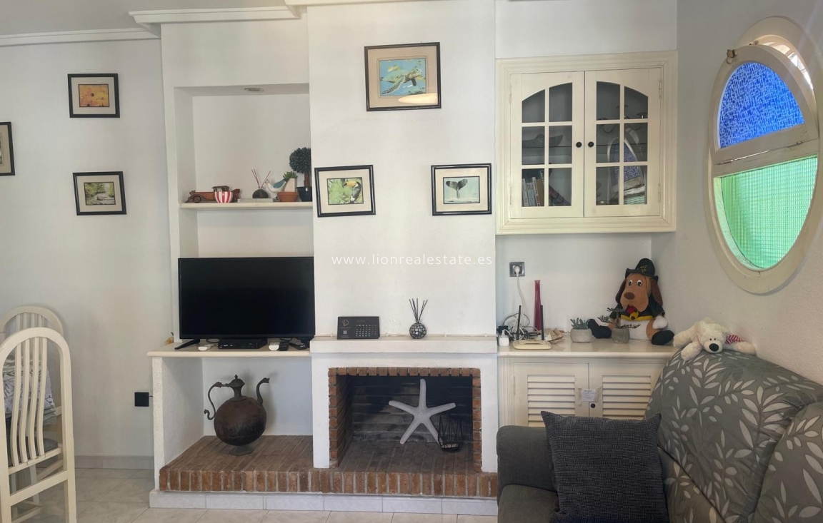 Alquiler a corto plazo - Apartamento / piso - Punta Prima