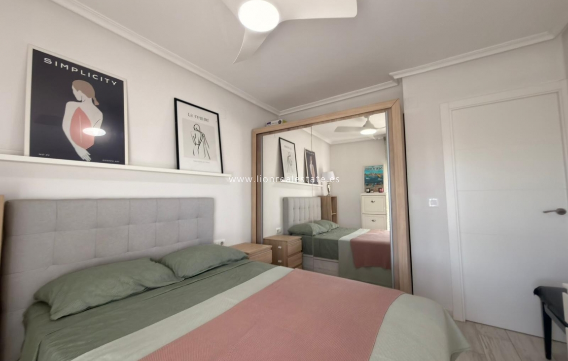 Alquiler a corto plazo - Apartamento / piso - Punta Prima