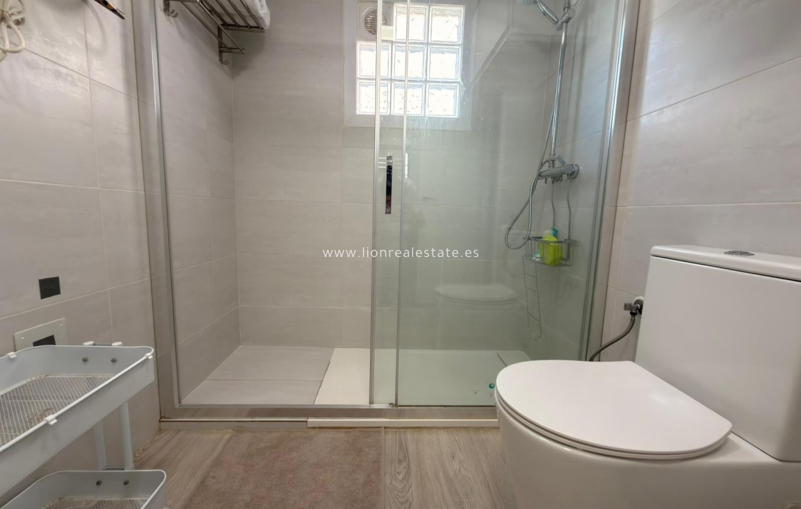 Alquiler a corto plazo - Apartamento / piso - Punta Prima