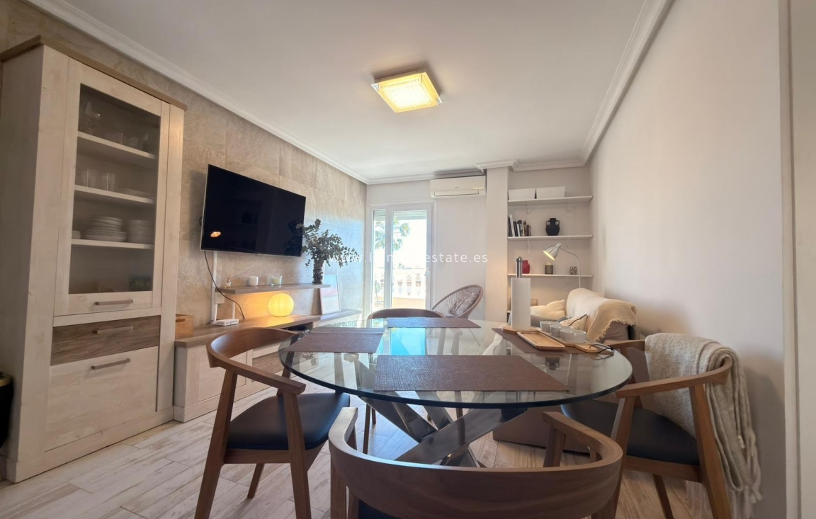 Alquiler a corto plazo - Apartamento / piso - Punta Prima