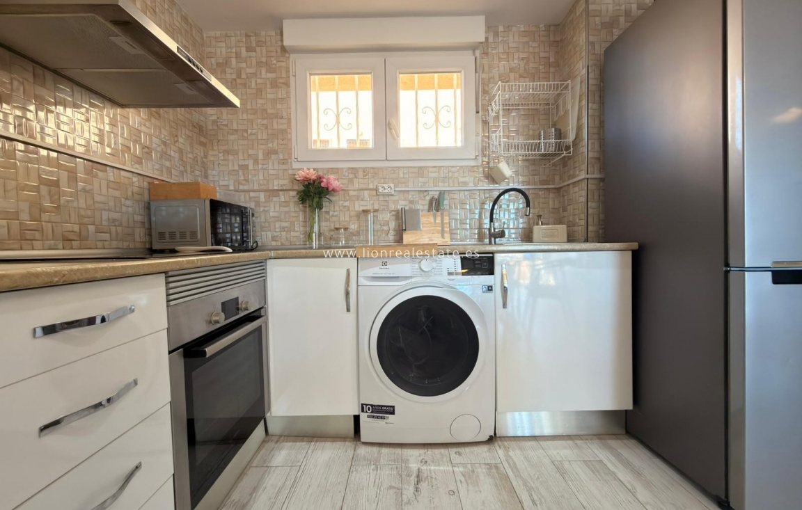 Alquiler a corto plazo - Apartamento / piso - Punta Prima