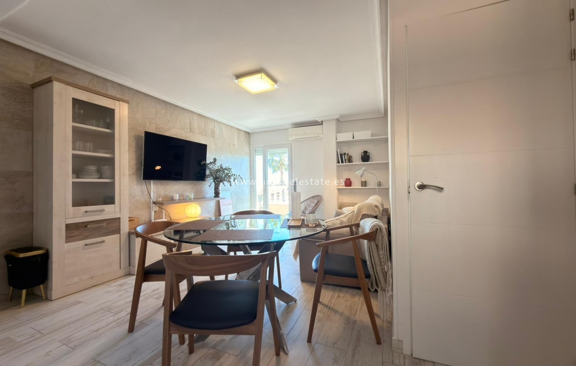 Alquiler a corto plazo - Apartamento / piso - Punta Prima