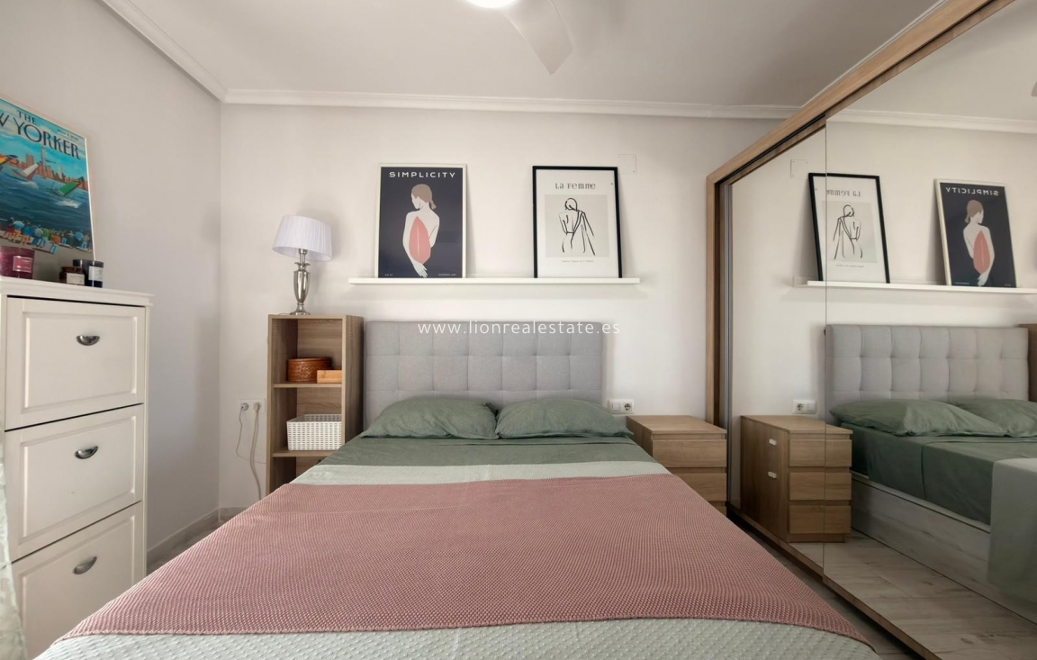 Alquiler a corto plazo - Apartamento / piso - Punta Prima