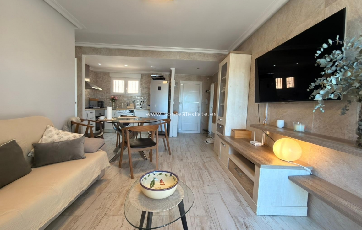 Alquiler a corto plazo - Apartamento / piso - Punta Prima