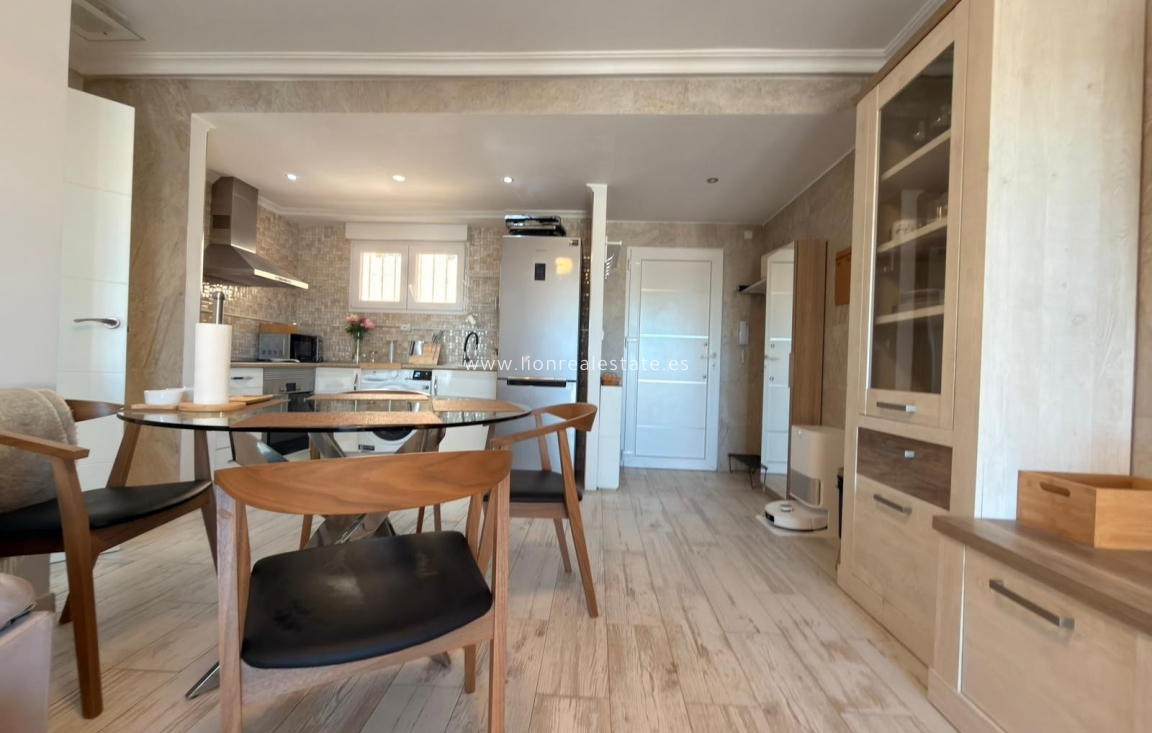 Alquiler a corto plazo - Apartamento / piso - Punta Prima
