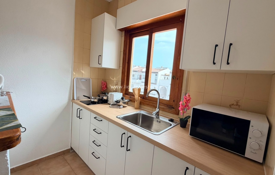 Alquiler a corto plazo - Apartamento / piso - Punta Prima