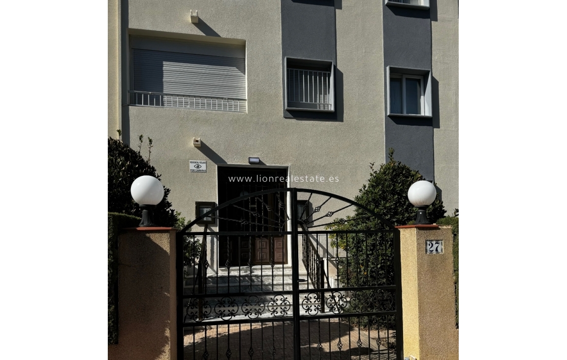 Alquiler a corto plazo - Apartamento / piso - Punta Prima