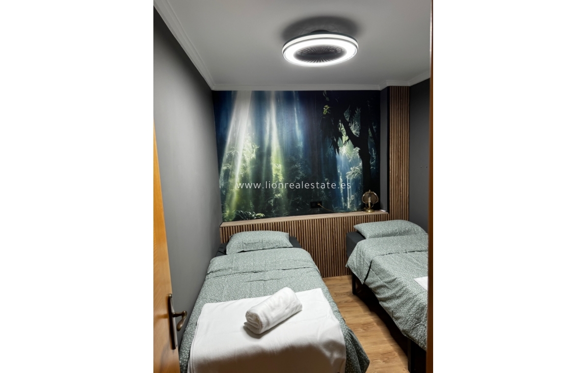 Alquiler a corto plazo - Apartamento / piso - Punta Prima