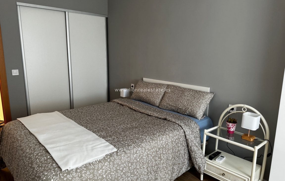 Alquiler a corto plazo - Apartamento / piso - Punta Prima