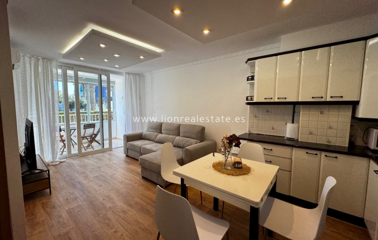 Alquiler a corto plazo - Apartamento / piso - Punta Prima