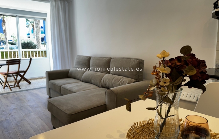 Alquiler a corto plazo - Apartamento / piso - Punta Prima