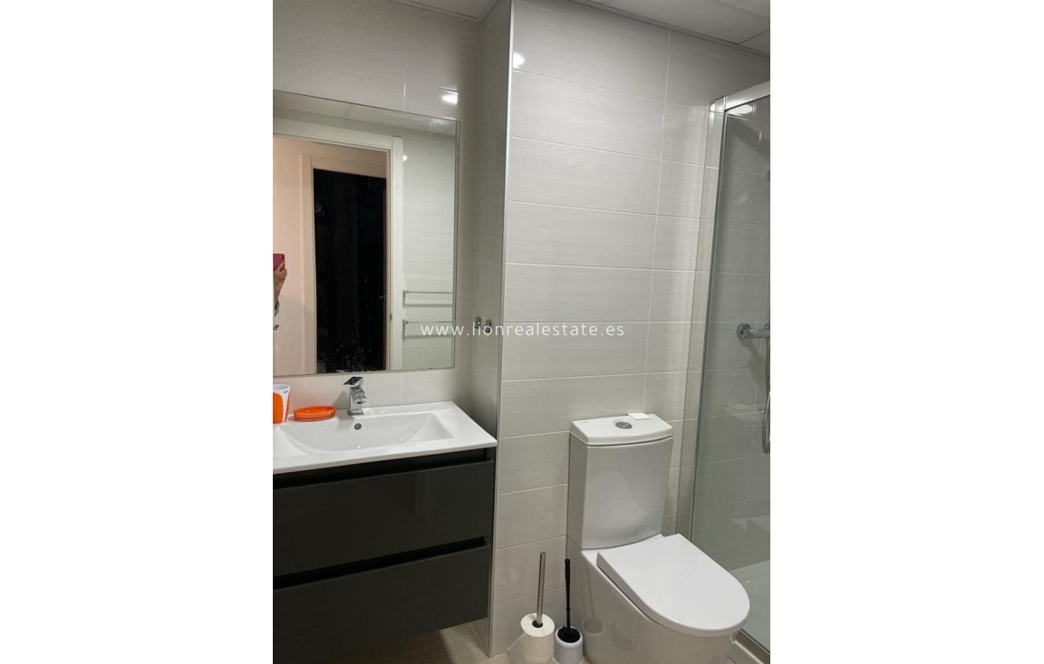 Alquiler a corto plazo - Apartamento / piso - Punta Prima