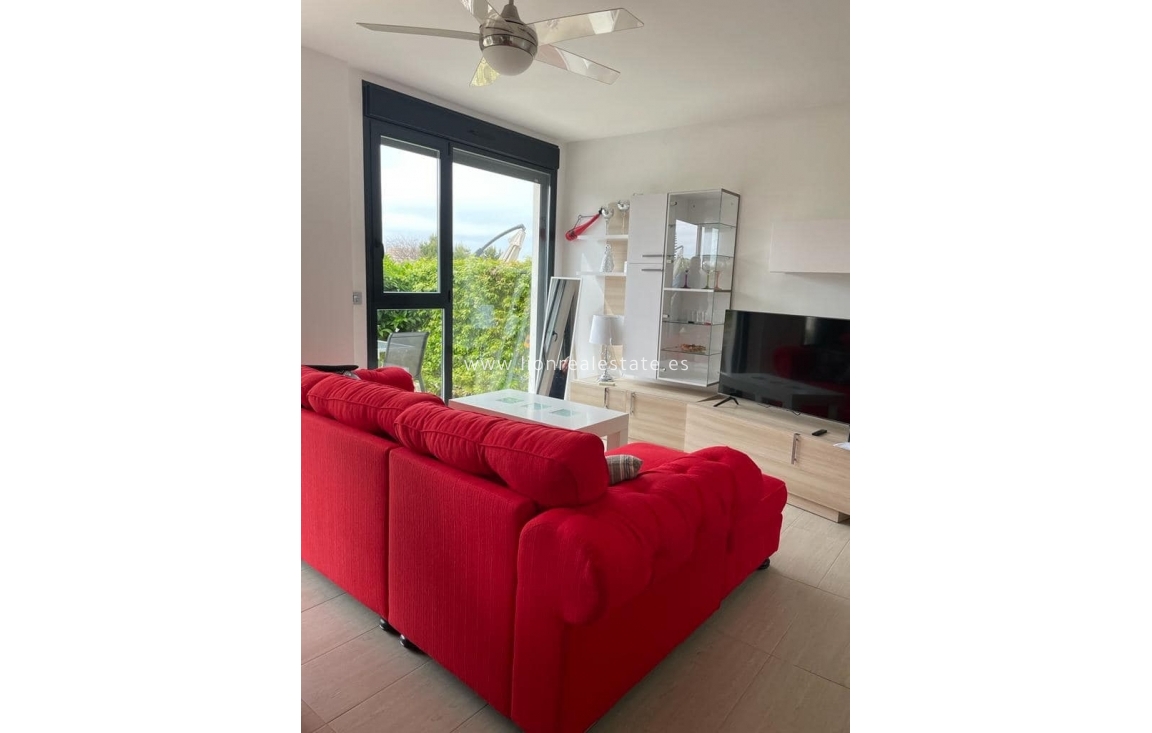 Alquiler a corto plazo - Apartamento / piso - Punta Prima