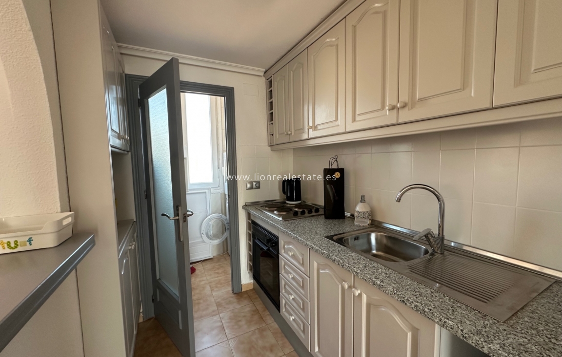 Alquiler a corto plazo - Apartamento / piso - Punta Prima