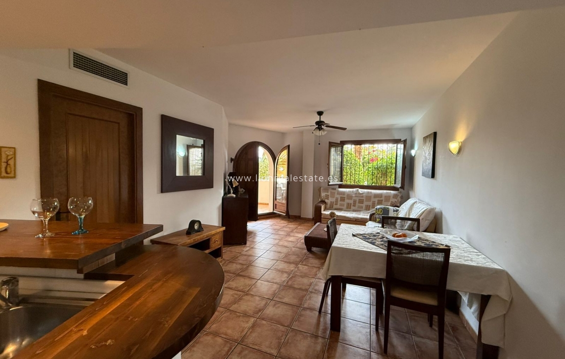 Alquiler a corto plazo - Apartamento / piso - Punta Prima