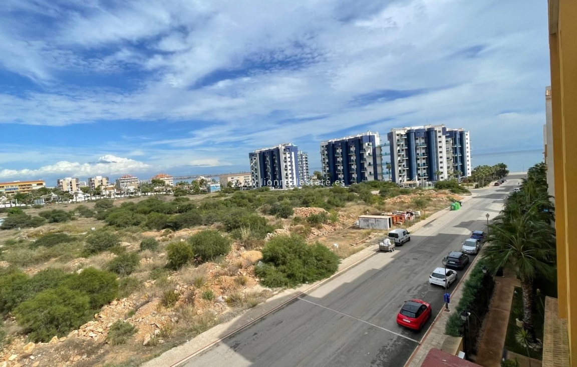 Alquiler a corto plazo - Apartamento / piso - Punta Prima