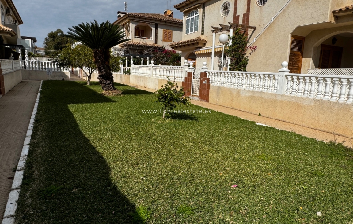 Alquiler a corto plazo - Apartamento / piso - Torrevieja - Punta Prima