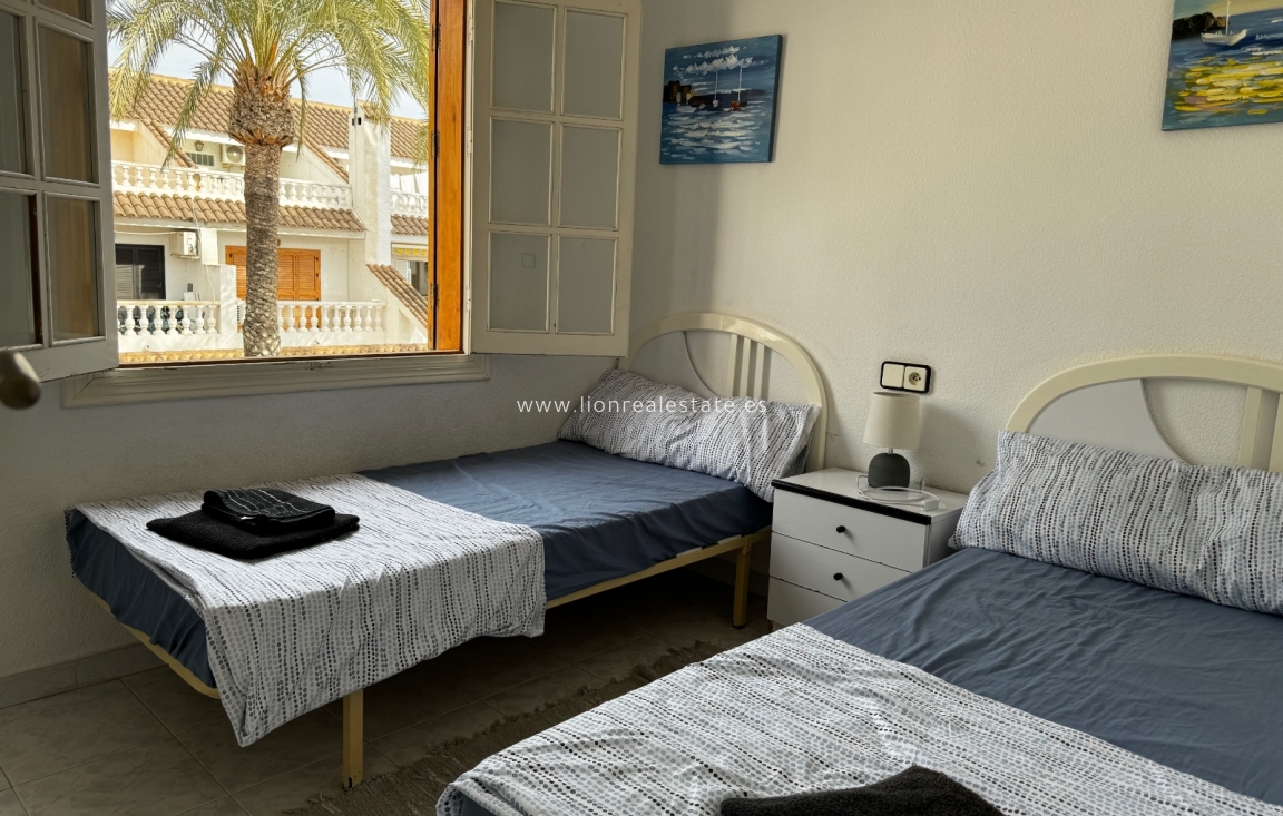 Alquiler a corto plazo - Apartamento / piso - Torrevieja - Punta Prima