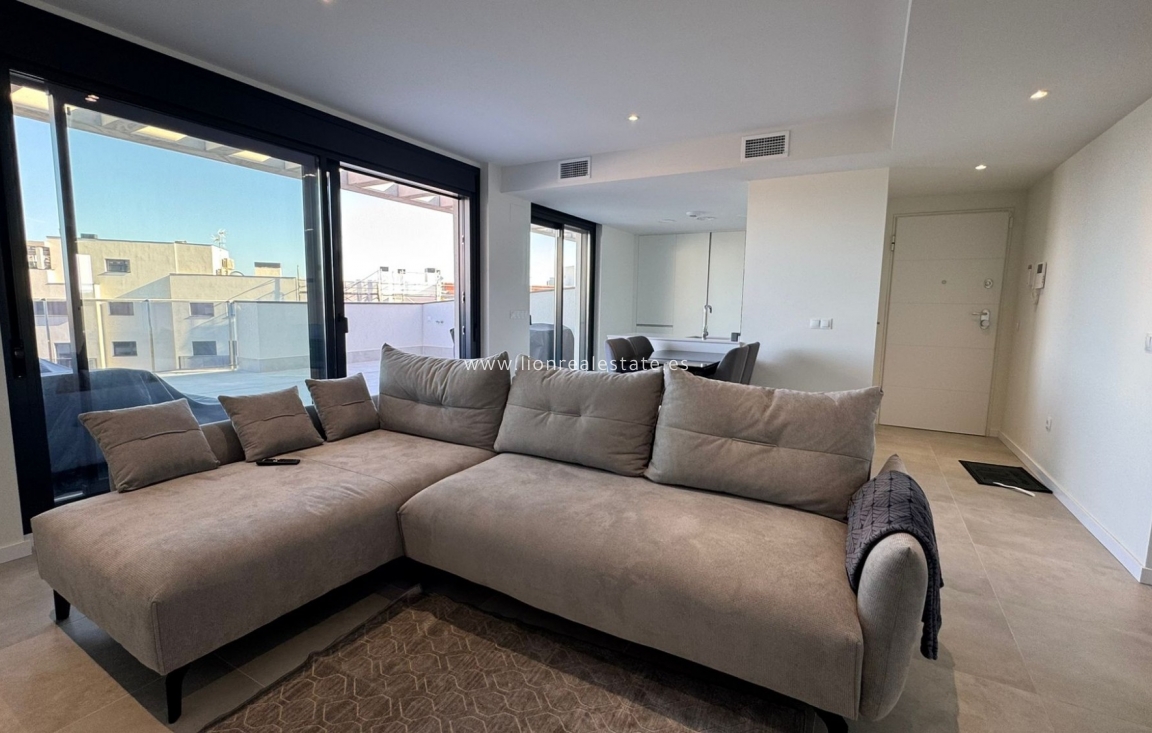 Alquiler a largo plazo - Apartamento / piso - Dehesa de Campoamor - Dehesa de campoamor
