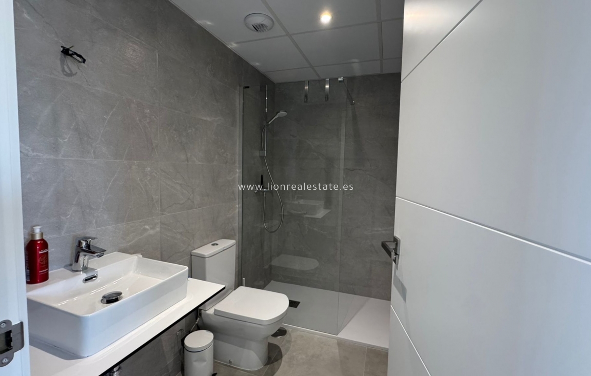 Alquiler a largo plazo - Apartamento / piso - Dehesa de Campoamor - Dehesa de campoamor
