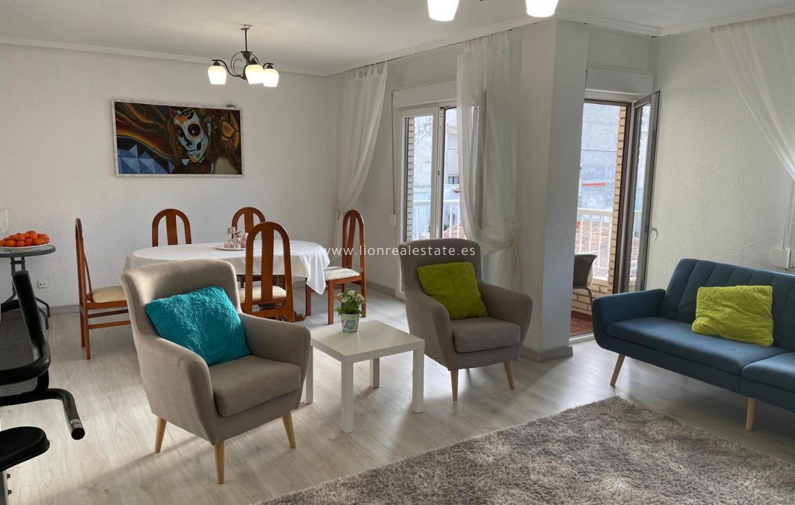 Alquiler a largo plazo - Apartamento / piso - Guardamar del Segura - Pueblo