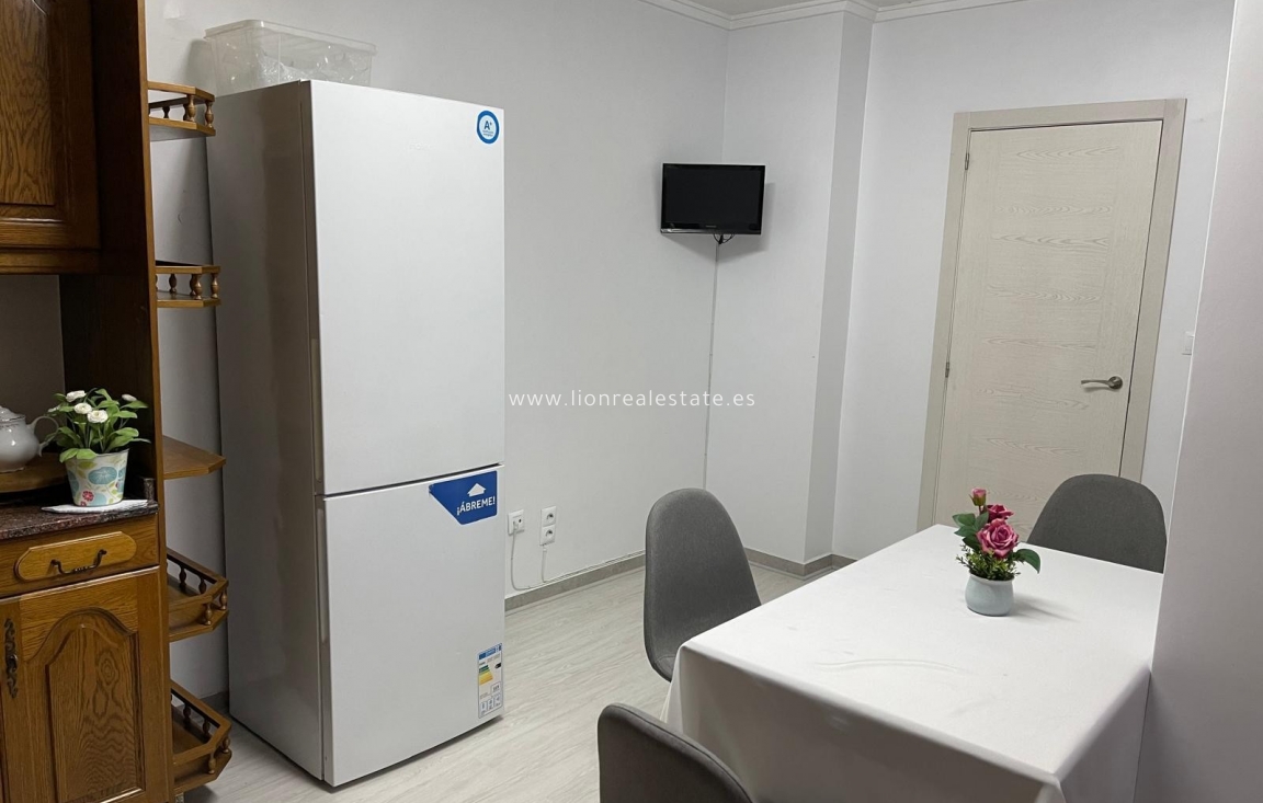 Alquiler a largo plazo - Apartamento / piso - Guardamar del Segura - Pueblo