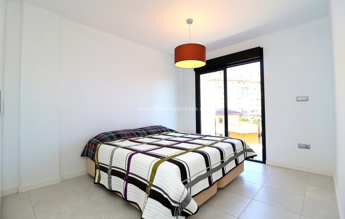 Alquiler a largo plazo - Apartamento / piso - Orihuela Costa - Campoamor