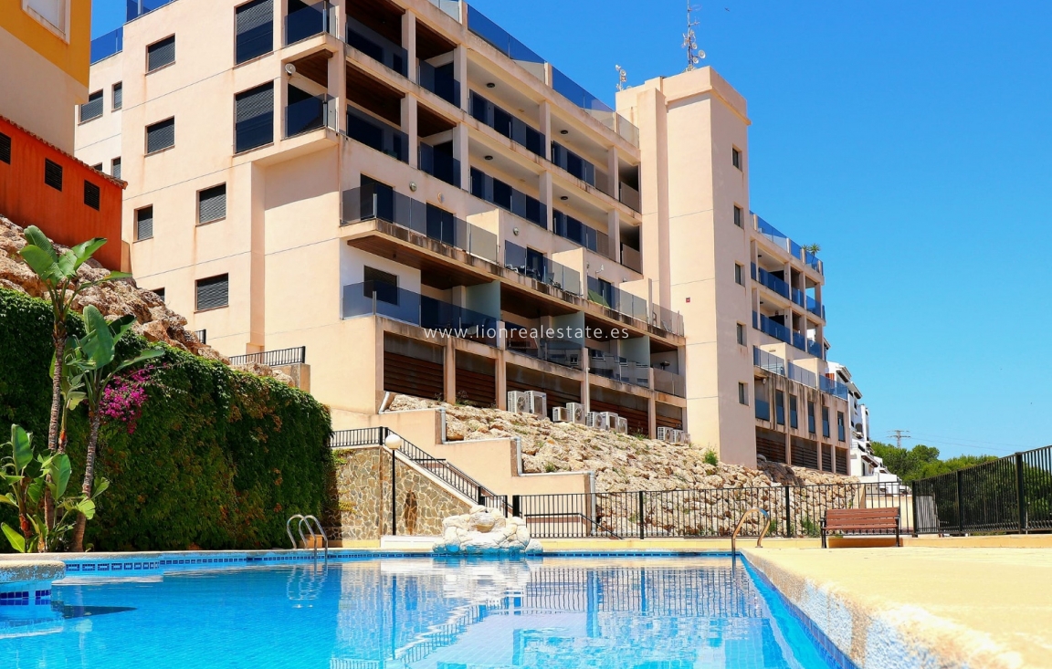 Alquiler a largo plazo - Apartamento / piso - Orihuela Costa - Campoamor