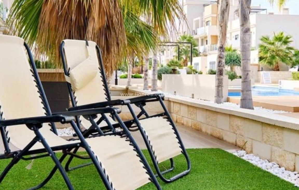 Alquiler a largo plazo - Apartamento / piso - Orihuela Costa - La Zenia