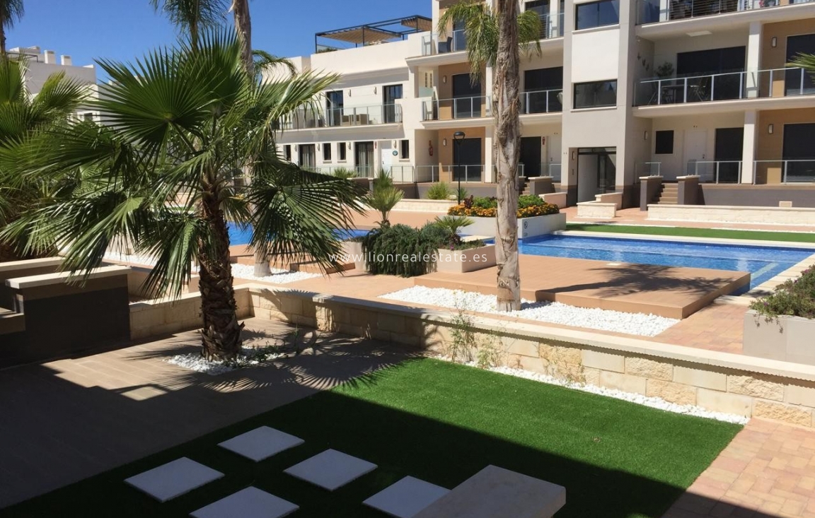 Alquiler a largo plazo - Apartamento / piso - Orihuela Costa - La Zenia