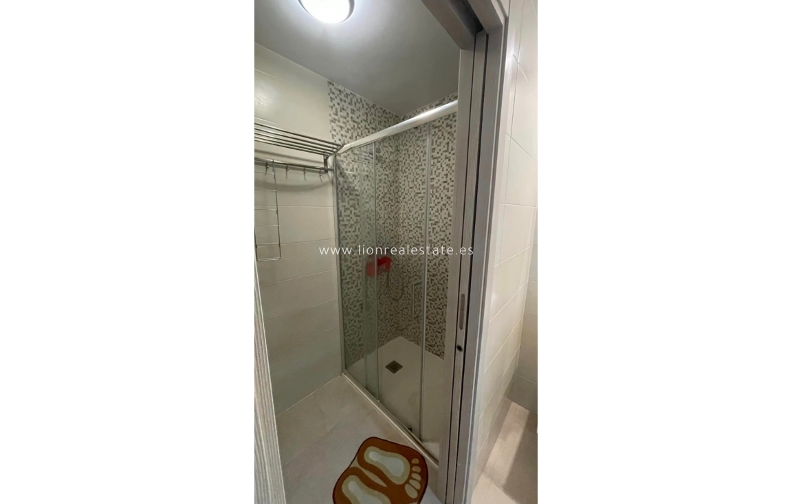 Alquiler a largo plazo - Apartamento / piso - Orihuela Costa - Lomas de Cabo Roig