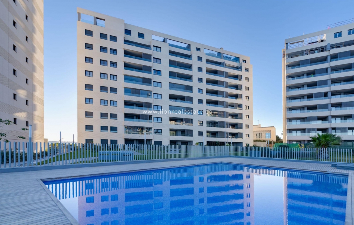 Alquiler a largo plazo - Apartamento / piso - Orihuela Costa - Punta Prima