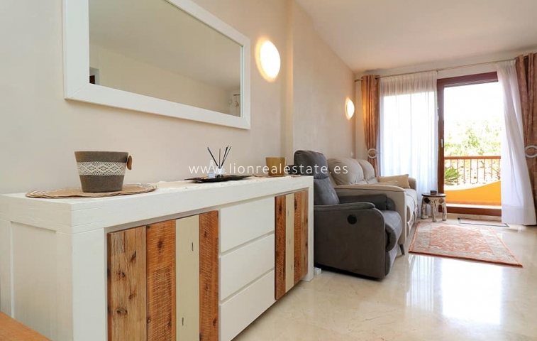 Alquiler a largo plazo - Apartamento / piso - Orihuela Costa - Punta Prima