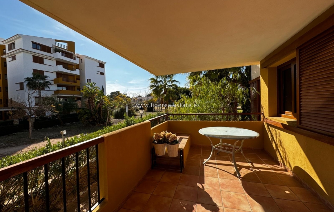 Alquiler a largo plazo - Apartamento / piso - Orihuela Costa - Punta Prima