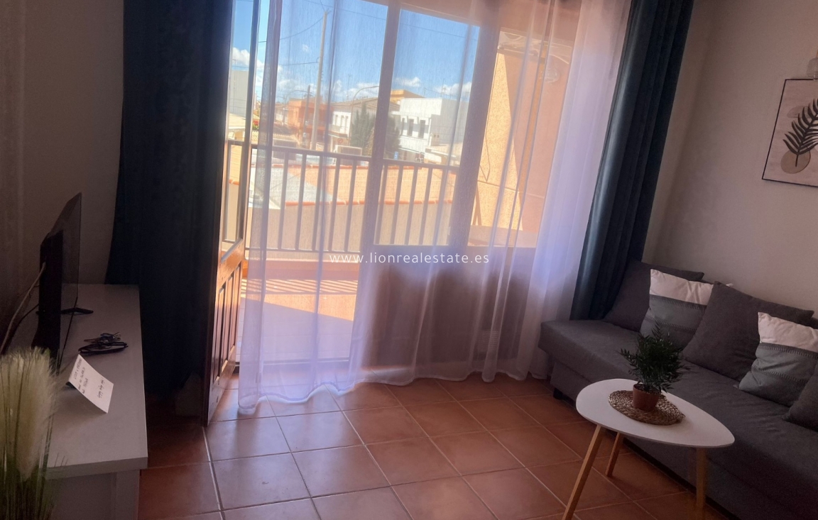 Alquiler a largo plazo - Apartamento / piso - Pilar de la Horadada - Torre de la Horadada