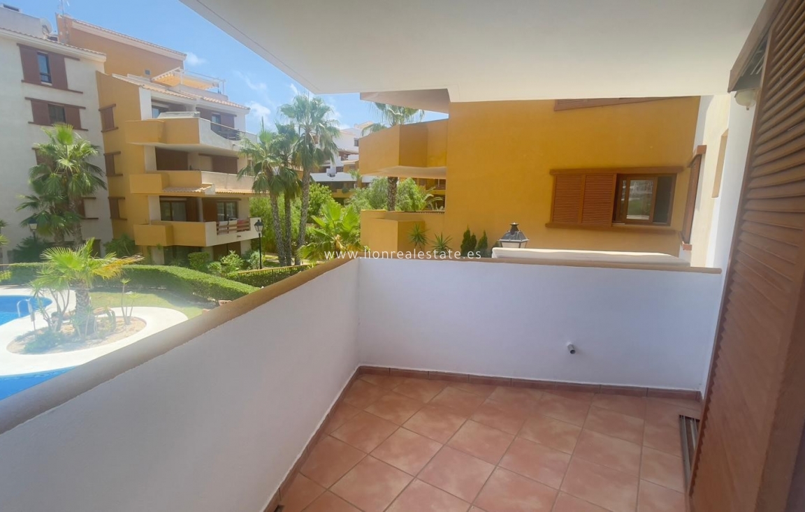 Alquiler a largo plazo - Apartamento / piso - Punta Prima
