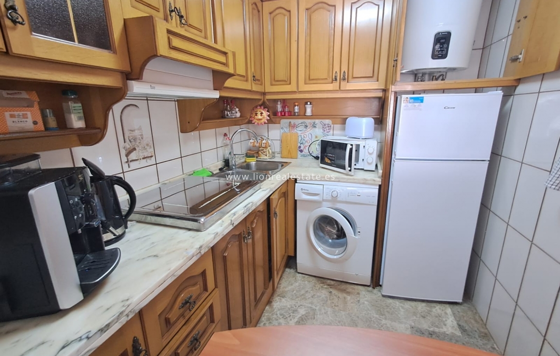 Alquiler a largo plazo - Apartamento / piso - Punta Prima