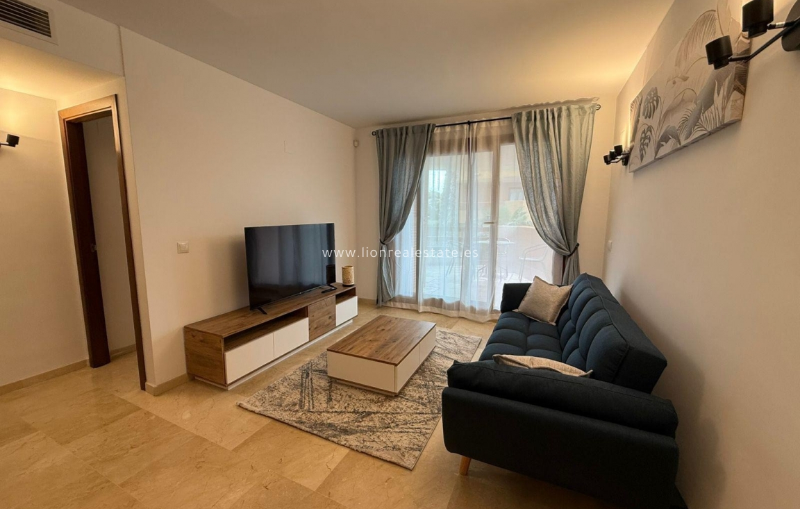 Alquiler a largo plazo - Apartamento / piso - Punta Prima