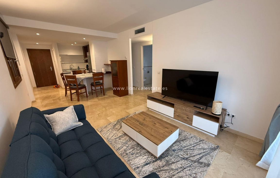 Alquiler a largo plazo - Apartamento / piso - Punta Prima