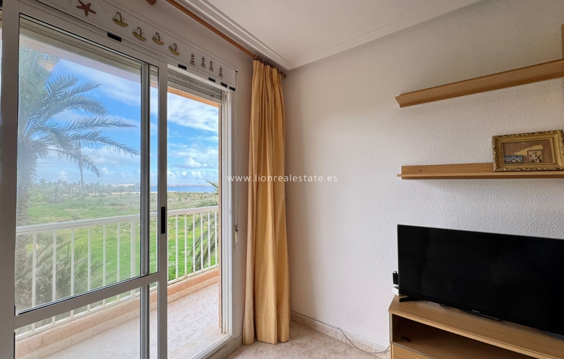 Alquiler a largo plazo - Apartamento / piso - Punta Prima