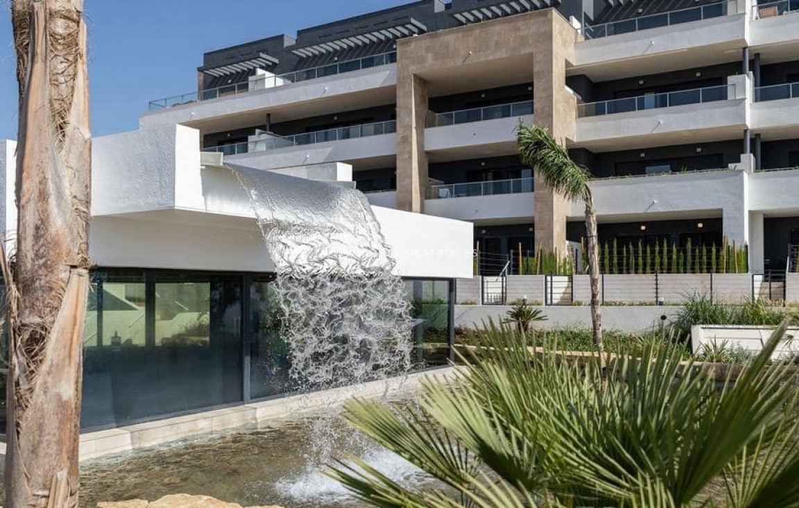Alquiler a largo plazo - Apartamento / piso - Punta Prima
