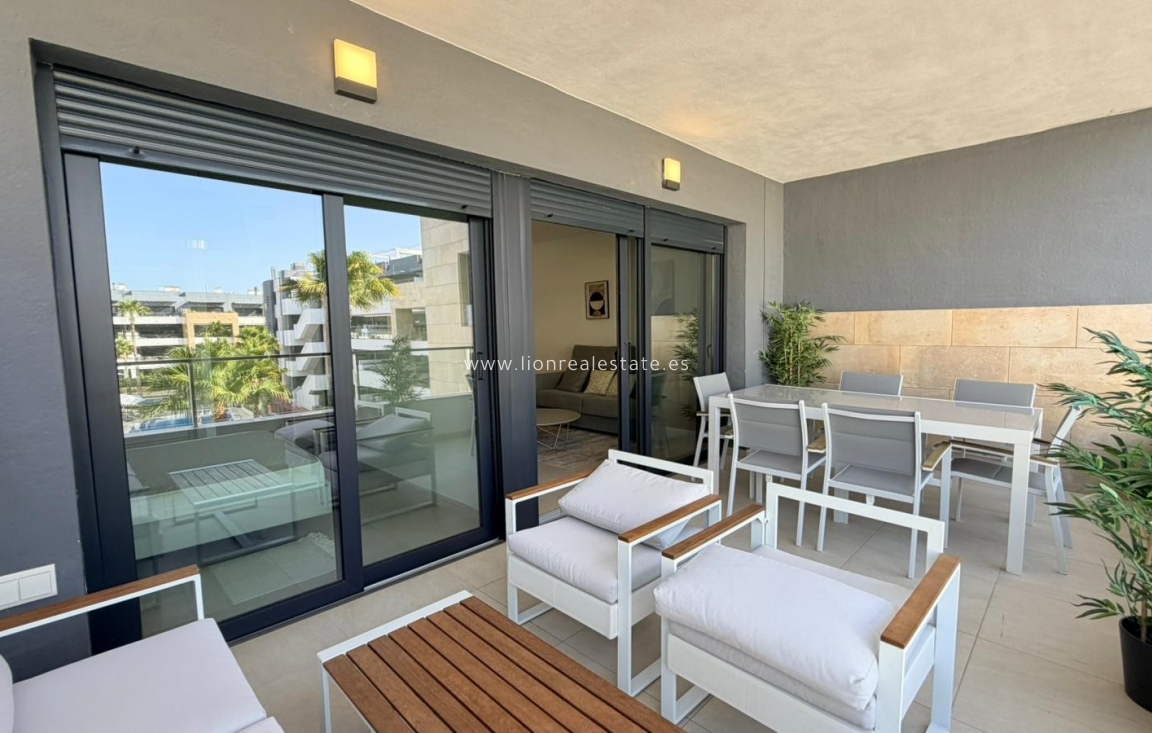 Alquiler a largo plazo - Apartamento / piso - Punta Prima
