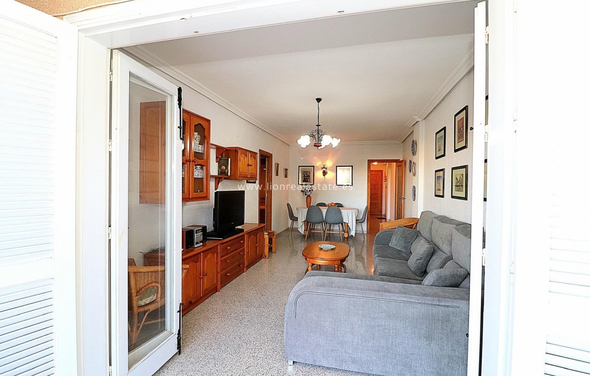 Alquiler a largo plazo - Apartamento / piso - Torrevieja - Acequion