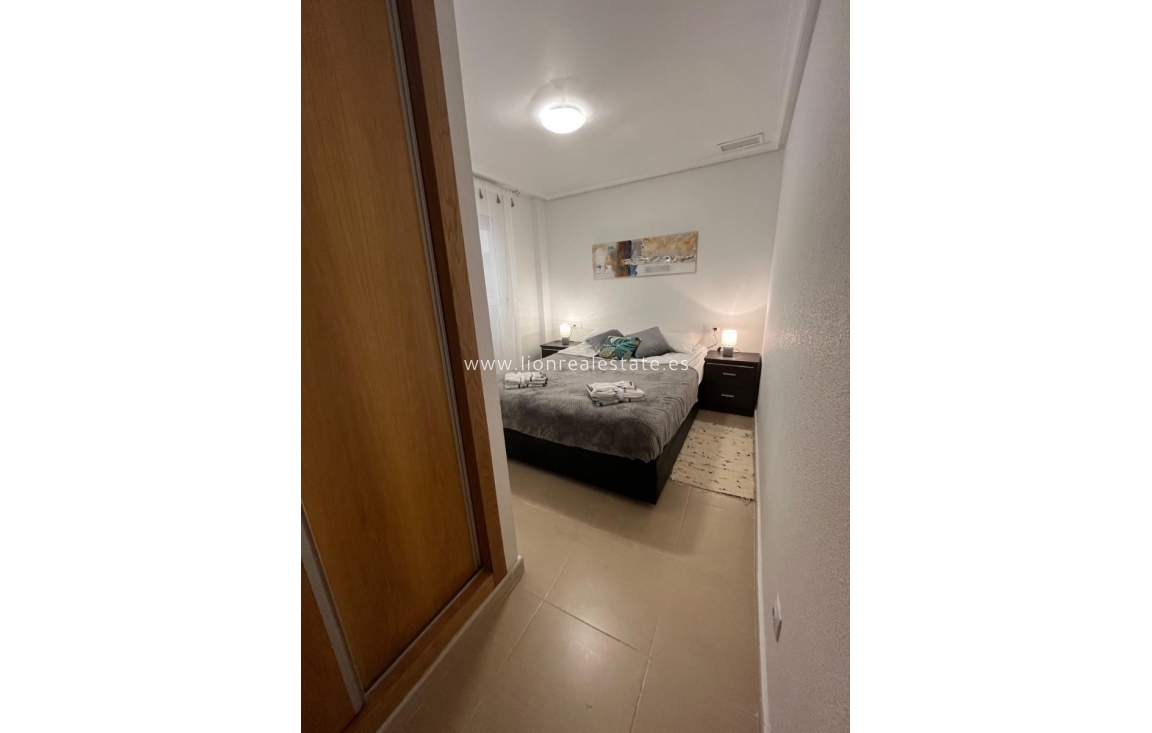 Alquiler a largo plazo - Apartamento / piso - Torrevieja - Centro